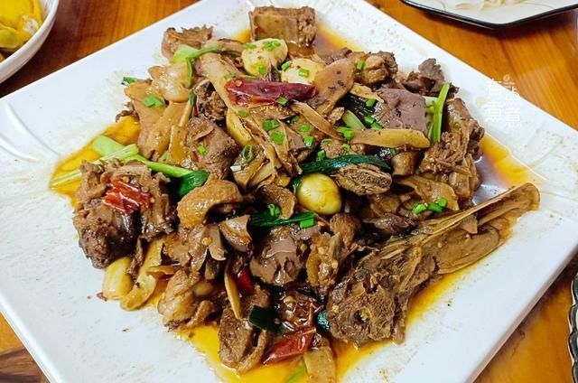 中秋节10个人的晚餐，380元吃到扶墙，丰盛不浪费，比饭店强多了