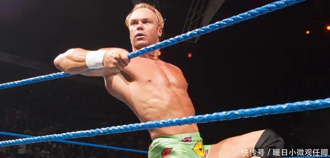 ·甘|AEW明星揭示了文斯·麦克曼如何把他们“轰”下擂台
