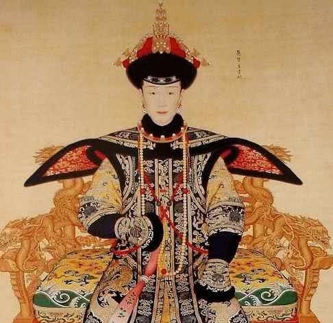 皇后富察氏|乾隆后宫真实相貌！皇后端庄，令妃抽象，香妃美到窒息
