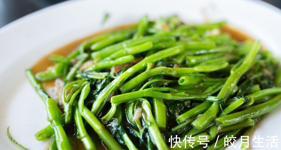 垃圾桶|医生提醒3种菜扔进垃圾桶也别吃,吃的越多“患病率”就越高