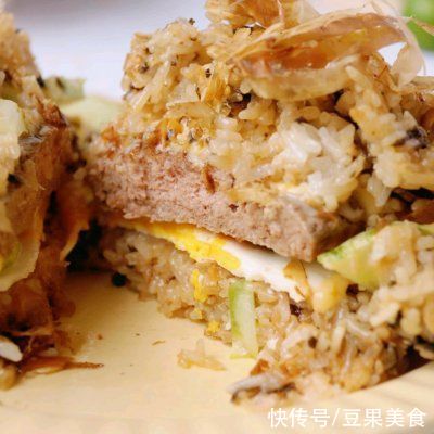 黄瓜|超扎实超满足的黄瓜牛肉饼芝士米汉堡