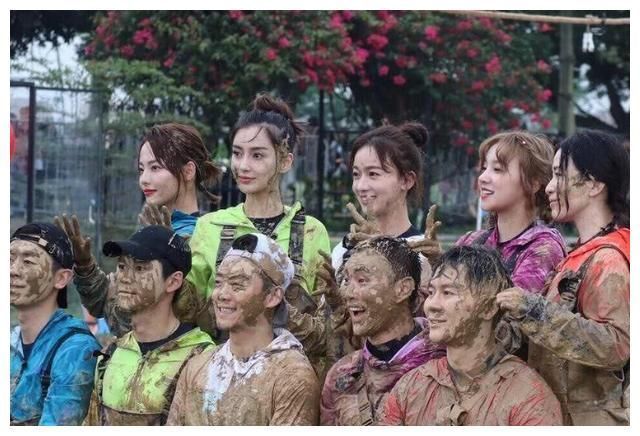 奔跑吧9|奔跑吧9:杨颖险些摔倒,郑恺急得喊出昔日爱称,不怕苗苗吃醋?