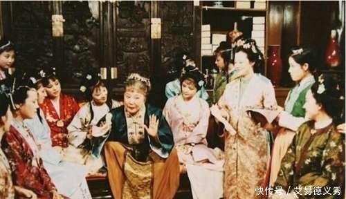 贾府|红楼梦中,为何宝钗进贾府能和宝玉走大门,林黛玉却只从侧门进!