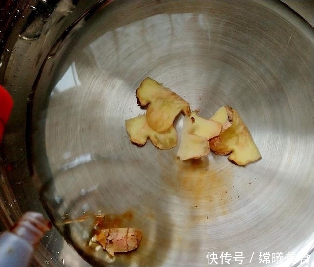 错水|蒸生蚝时,千万别用错水,掌握小窍门没有土腥味,生蚝肥嫩鲜美