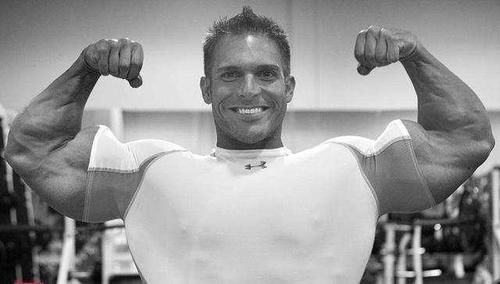 肌肉|觉得和别人的肌肉有差距？你是佛系健身者？还是极致健身者