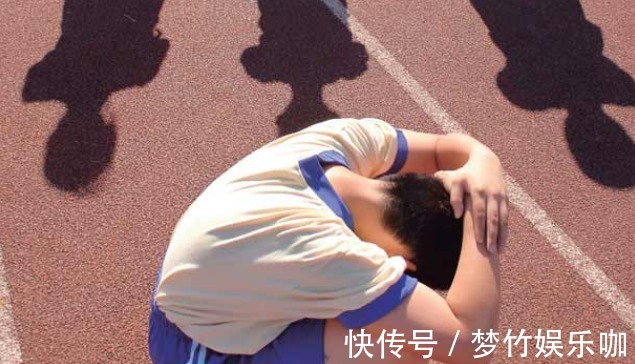 爸妈|孩子被欺负,“打回去和告诉老师”都没用,聪明爸妈这么做