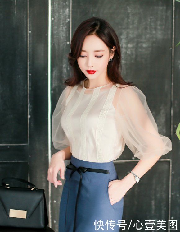 清凉衫|女神孙允珠高清时尚搭配：花哨奶油金粉微波叠层清凉衫