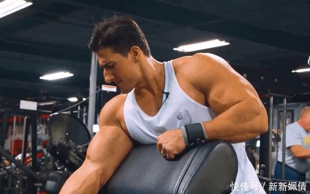 肌肉痉挛|手臂练很久没效果你的训练强度太低了这么练,老手都感觉费劲