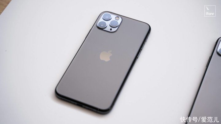 原型机|3 年前发布的 iPhone XR 卖 12 万，这里藏着一个你未曾发觉的苹果市场