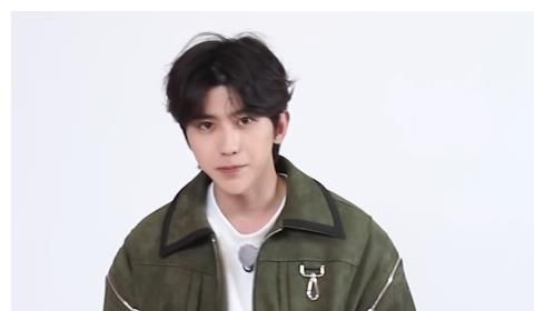 奔跑吧|蔡徐坤是《奔跑吧》的团宠?看到节目组给的“定位”,我想要打人