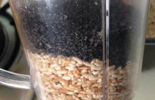 想吃黑芝麻糊自己做,方法简单易学,美味又健康,比超市买的还香