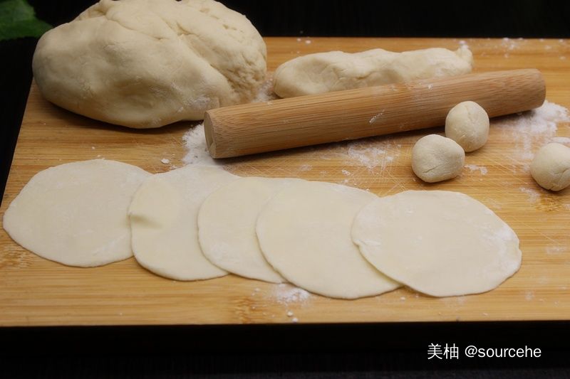  奶奶|冬至饺子这样做，皮薄馅大汁多，Q弹不易破，馅料实惠又鲜美