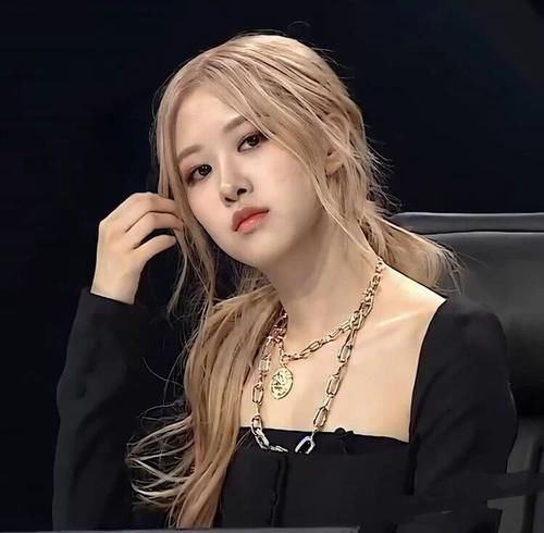 明星都欲罢不能的6种发色，每一款都巨显温柔，气质绝佳！