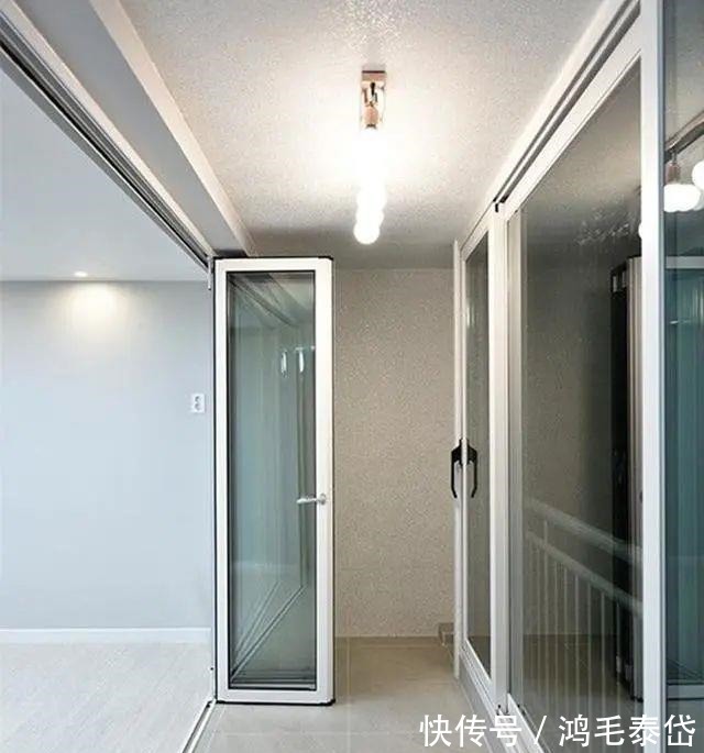 齐家安安|还是韩国人机智，阳台护栏边装推拉门，为啥国内开发商就想不到？