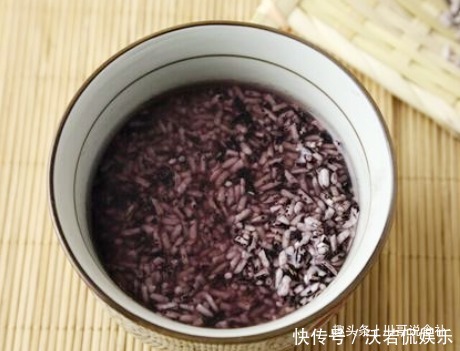 家常|秋后9月,最该喝的不是豆浆牛奶,我家常喝粥,成本低人人吃得起