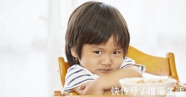 记忆力|孩子记忆力下降并非毫无征兆,身体出现这3点,成绩将会一落千丈