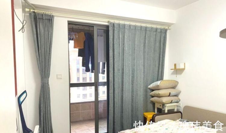 主卧室|102㎡小三房,客厅不设阳台装落地飘窗,敞亮又大气让人羡慕不已