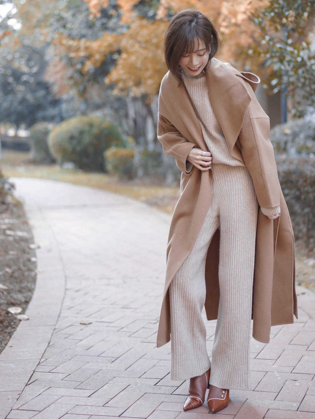 思路 穿来穿去还是“大地色”洋气,记住这几个搭配思路,美得高级