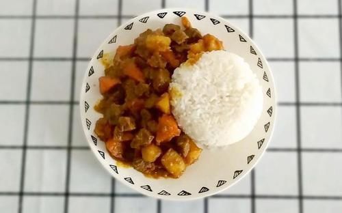 印度共和国|咖喱到底是什么东西印度人为啥那么喜欢吃咖喱看完长见识了