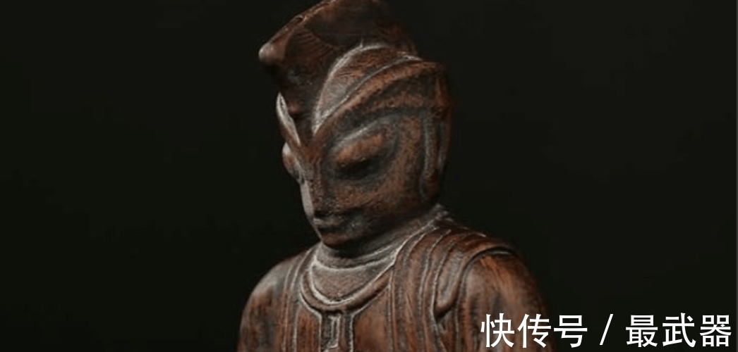 奥特|1972年的《艾斯奥特曼》，因采用男女合体变身，差点毁了一部经典