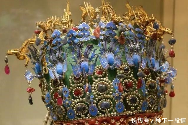 明定陵|明定陵出土一个凤冠,精致华美价值连城,它的主人却在悔恨中去世!