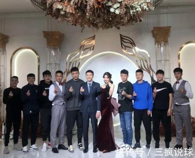 上海申花|恭喜!又一中超名将大婚,鲁能出品+2次助申花夺冠,新娘颜值超高
