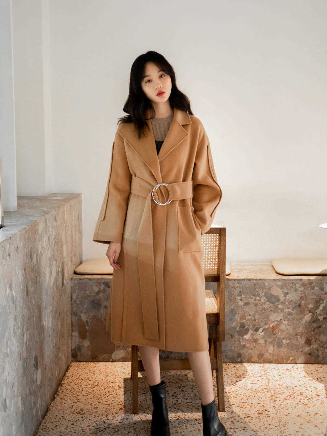 穿搭|秋冬的标配卡其色大衣,怎么穿都好看,几个搭配技巧送你,绝对轻松驾驭