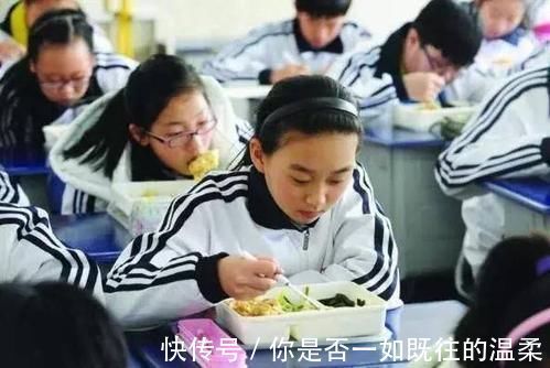 特征|学生时代喜欢“转笔”的同学,身上大多有3个特征,你中了几个