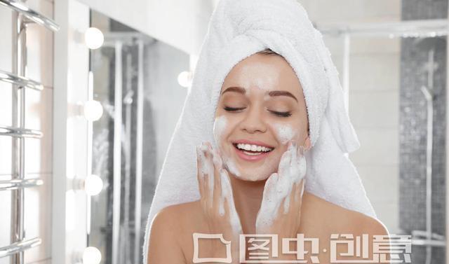 每天坚持这7个不花钱的护肤技巧,让你肌肤延缓衰老,素颜也很美