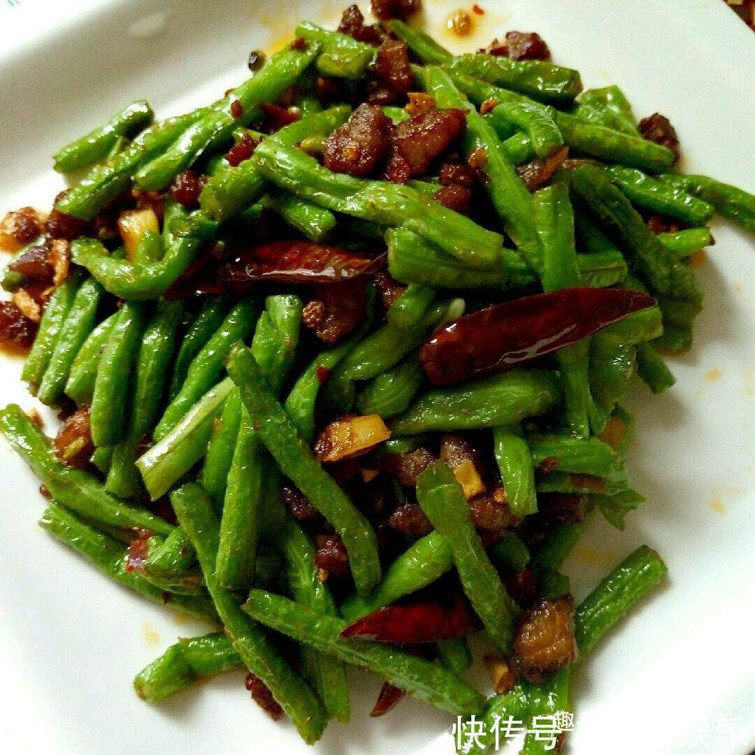 孩子们爱吃的家常菜，做法简单营养好，开胃又下饭！椒炒鸡腿肉