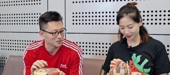 包壮|中国女排助教团：一人被球迷嘲讽，一人被队员无视、三人零差评