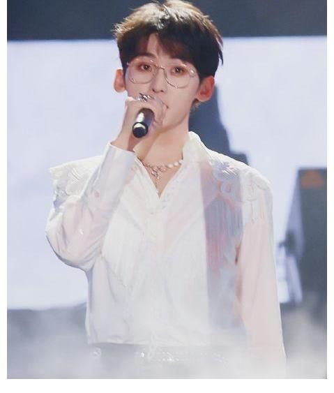 唐九洲|IXFORM正式成团:团综撞名THE9成焦点,罗一舟唐九洲热度十足