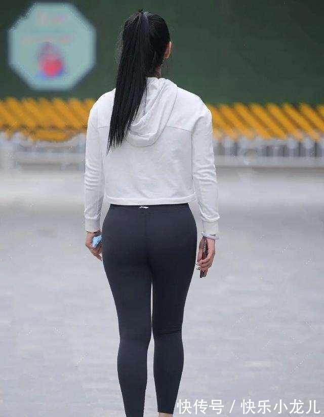 连衣裤 温柔有质感的打底裤穿搭,才能让造型显得优雅,更显质感