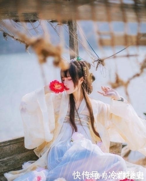 古风!古风文,高冷禁欲痴情师尊×疯狂隐忍反派,难得一遇的师徒年上!