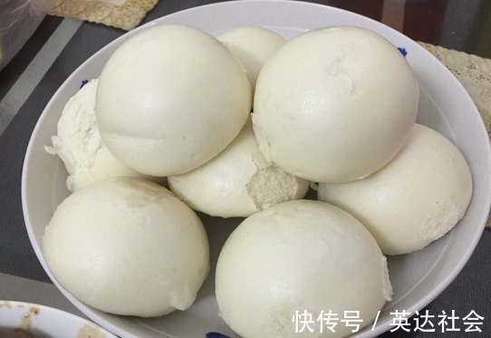 酵母|蒸馒头，别直接上锅蒸！教你3揉2发，馒头雪白松软，清甜蓬松