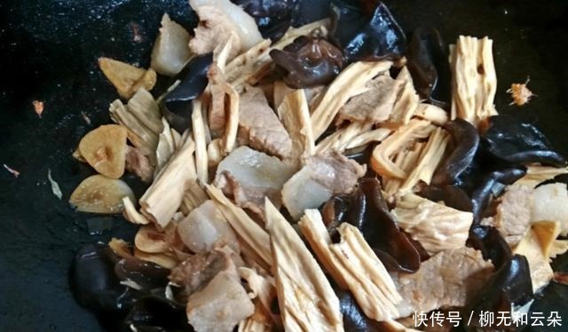  腐竹最好吃的做法，开胃下饭，一大盘子不够吃
