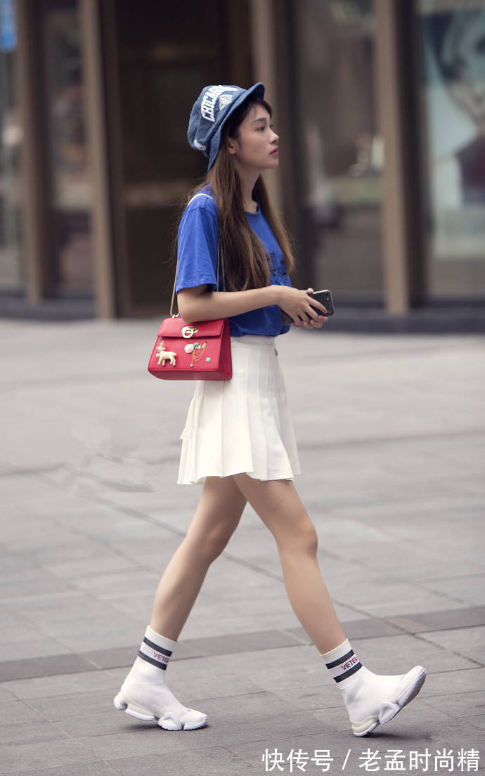 优雅|街拍,作为女生,就是要展现出自己优雅的曲线!