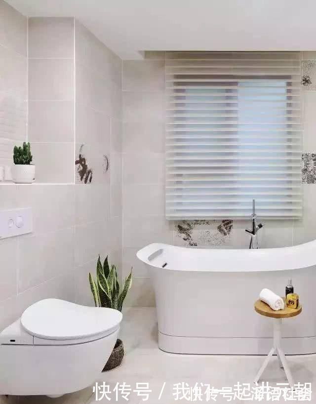 地砖|卫生间安装地漏时,地板瓷砖就该这样贴,下水速度超快