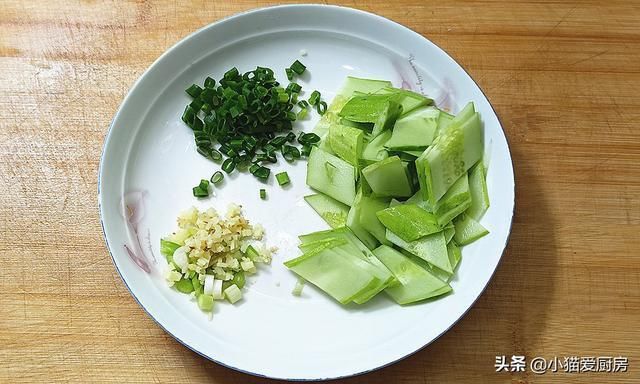 生长发育|教你一个虾味肉末豆腐的做法,成菜口感滑嫩,鲜香好吃又下饭
