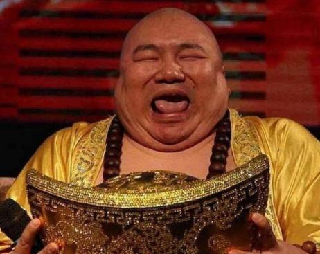 观音#他长得酷似弥勒佛,走红后被富婆看中带回家“供养”,现今如何