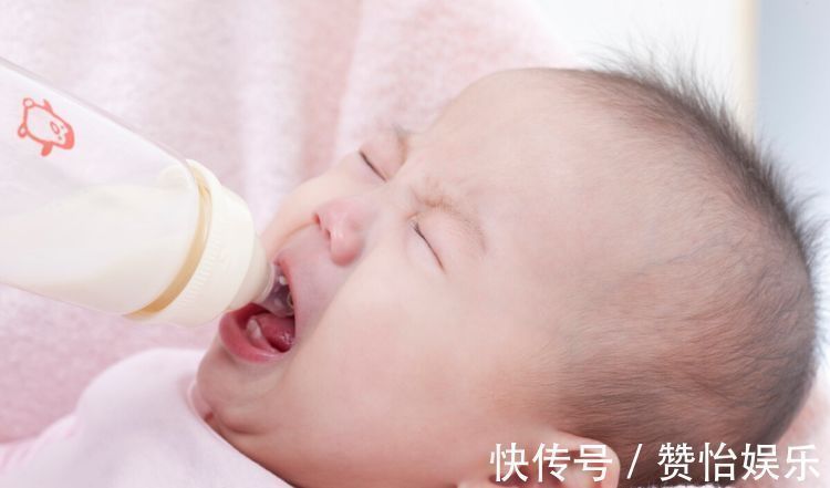 尿布|宝宝为何夜晚会啼哭?父母早了解清楚原因,宝宝少受罪妈妈少担心