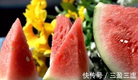 降压药|高血压者除了盐,4种水果最好少吃,难怪吃降压药不管用