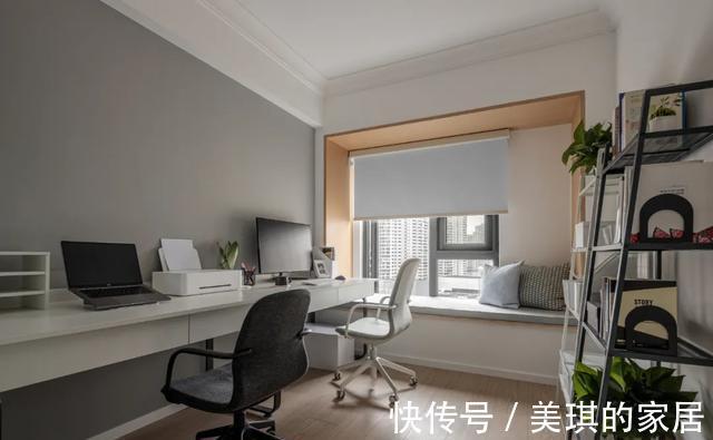 装修|80㎡精装房的二次改造,客厅阳台改地台,原木极简设计看得很顺眼