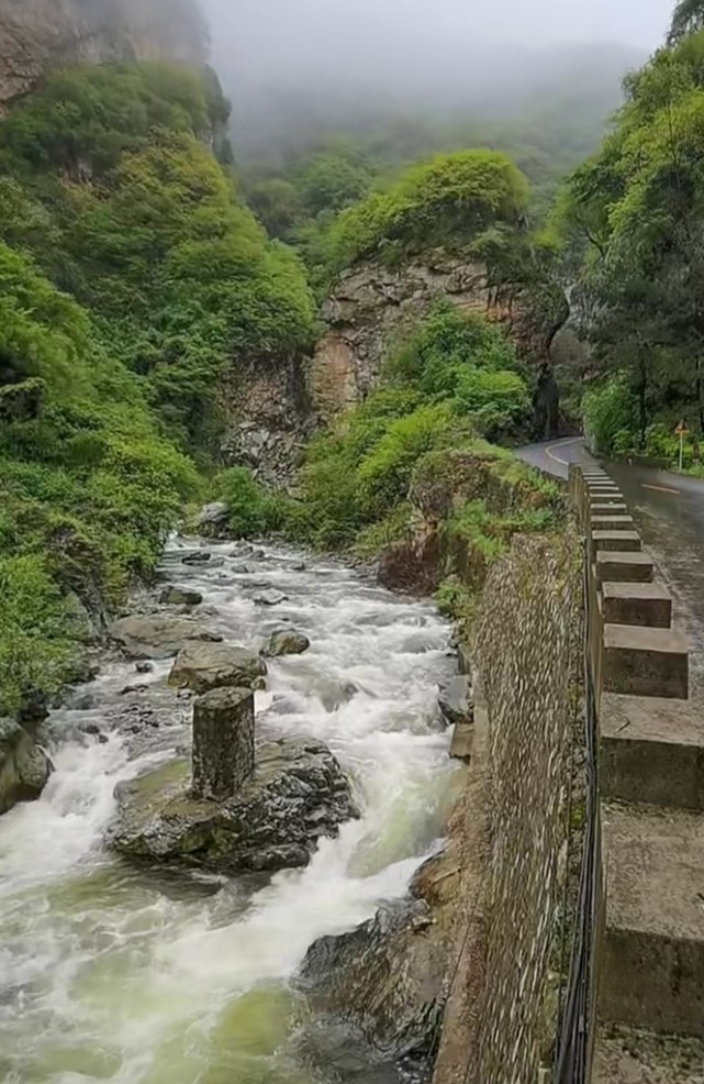 诱人|实拍风景如画的秦岭山