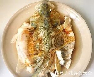 家常鱼肉菜谱，清蒸鲈鱼，简单营养美味，一道不错的健康菜谱