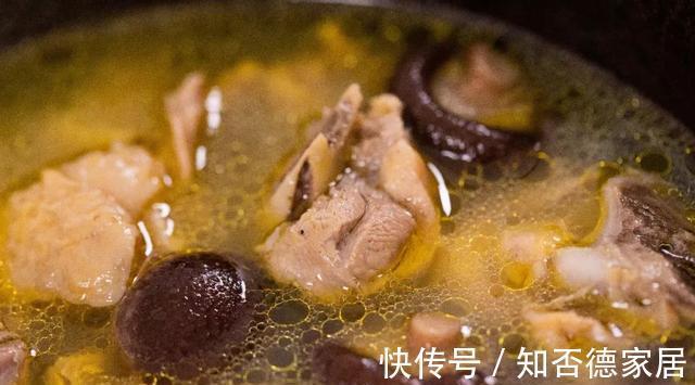 炖鸡|炖鸡其实很简单，只加一种食材也能香嫩入味、清爽不油！