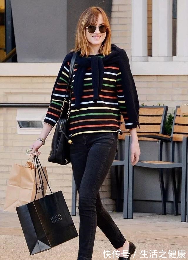 路人感 中秋聚会穿乐福鞋,比高跟鞋舒服,比小白鞋气质,告别路人感!