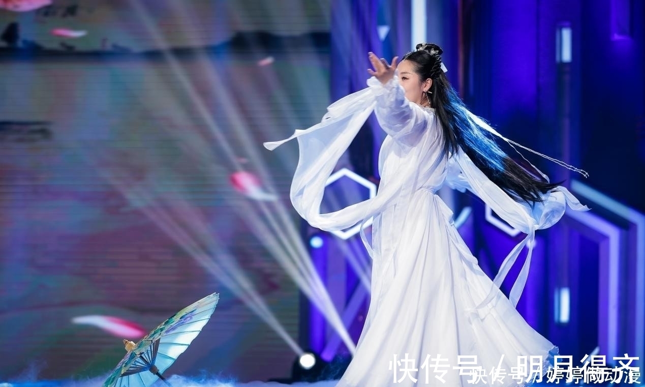 因《星光大道》成名的云飛,拋棄原配娶嬌妻?他真的被冤枉了嗎?