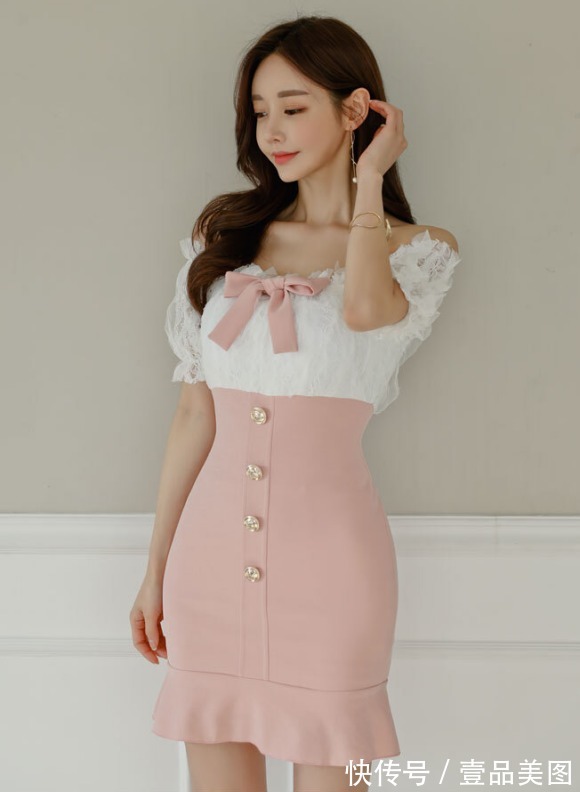 时尚搭配|女神孙允珠的时尚搭配:晚晴曦风白杏春桃枝雪抹肩裙