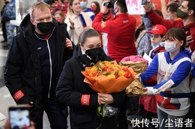 奥运队|瓦利耶娃笑了，社媒发文满满中国元素，力挺教练并宣布一重要决定